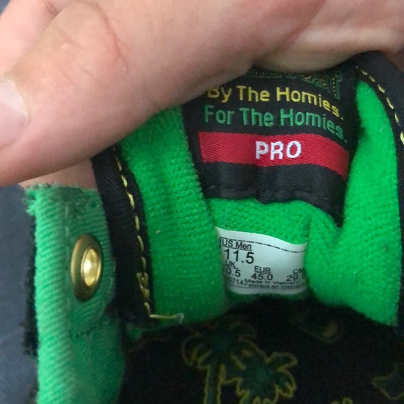 Mens 11.5 Vans skate shoe shake junt Vintage worn 5 times - Picture 2 of 8